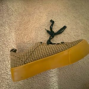Bershka size 9 plaid platform sneakers